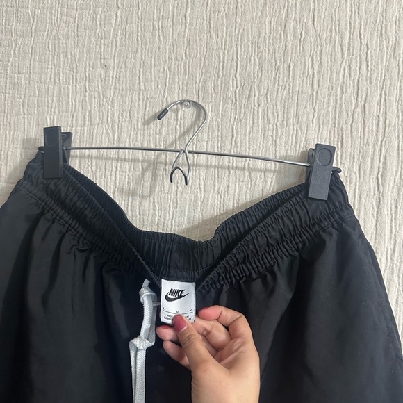 Nike Men's Black Shorts sz L - Picture 2 of 2